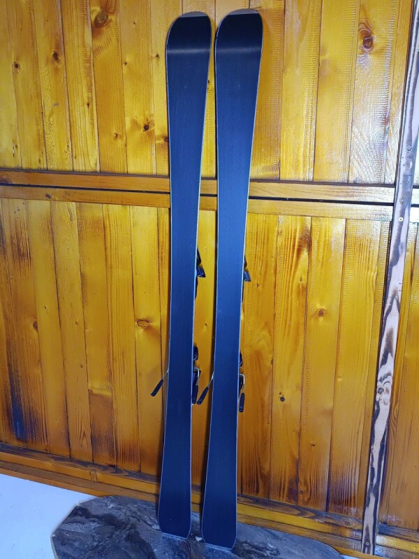 LYŽE HEAD SHAPE SX BLACK EDITION 149CM